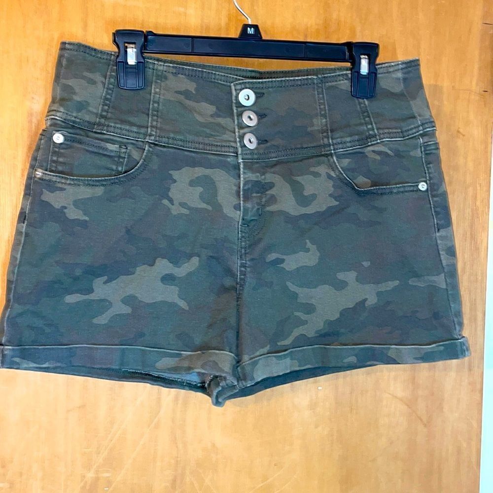NO BO shorts! Size 17! Army green! 12” rise! 17” waist! Very stretchy!